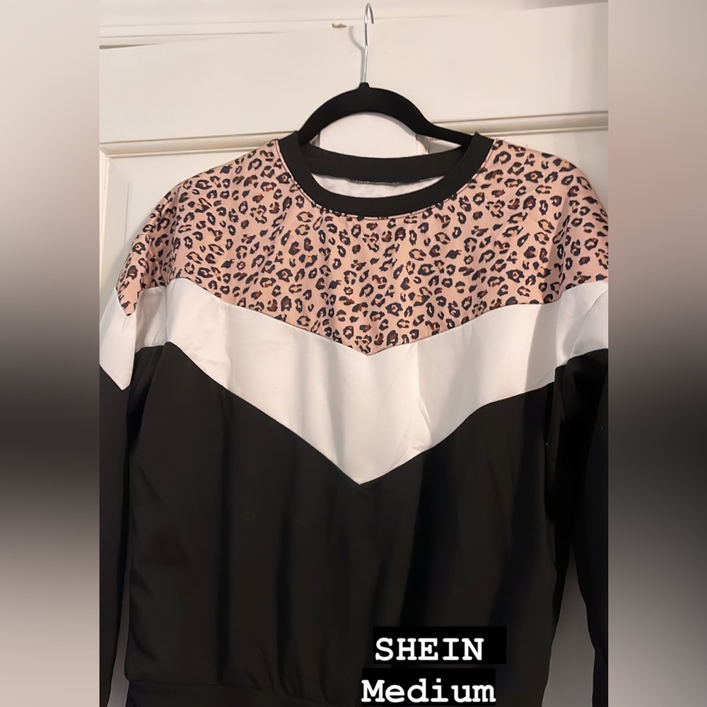 SHEIN Crewneck
